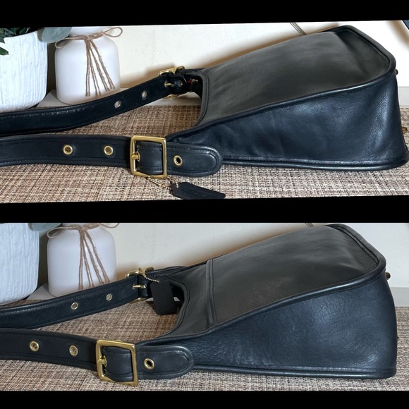 ❤️SOLD❤️Vintage Coach Navy Legacy Zip 9966 - Picture 6 of 11